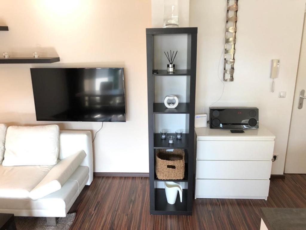 25H Garden Apartment Plus Private Beach Neusiedl am See Buitenkant foto