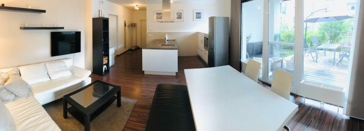 25H Garden Apartment Plus Private Beach Neusiedl am See Buitenkant foto